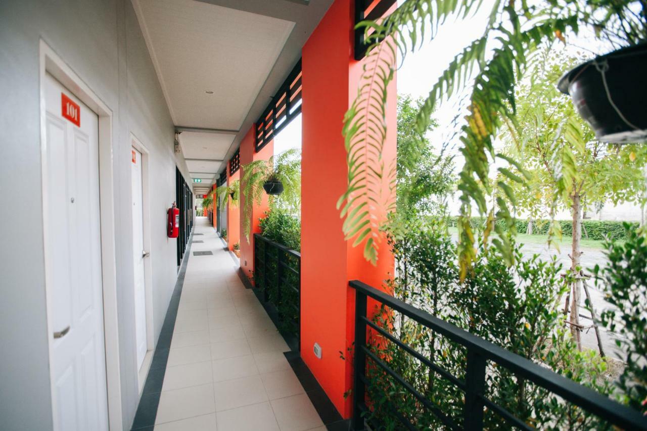 Smart Hotel Ban Lam Luk Ka Exterior photo